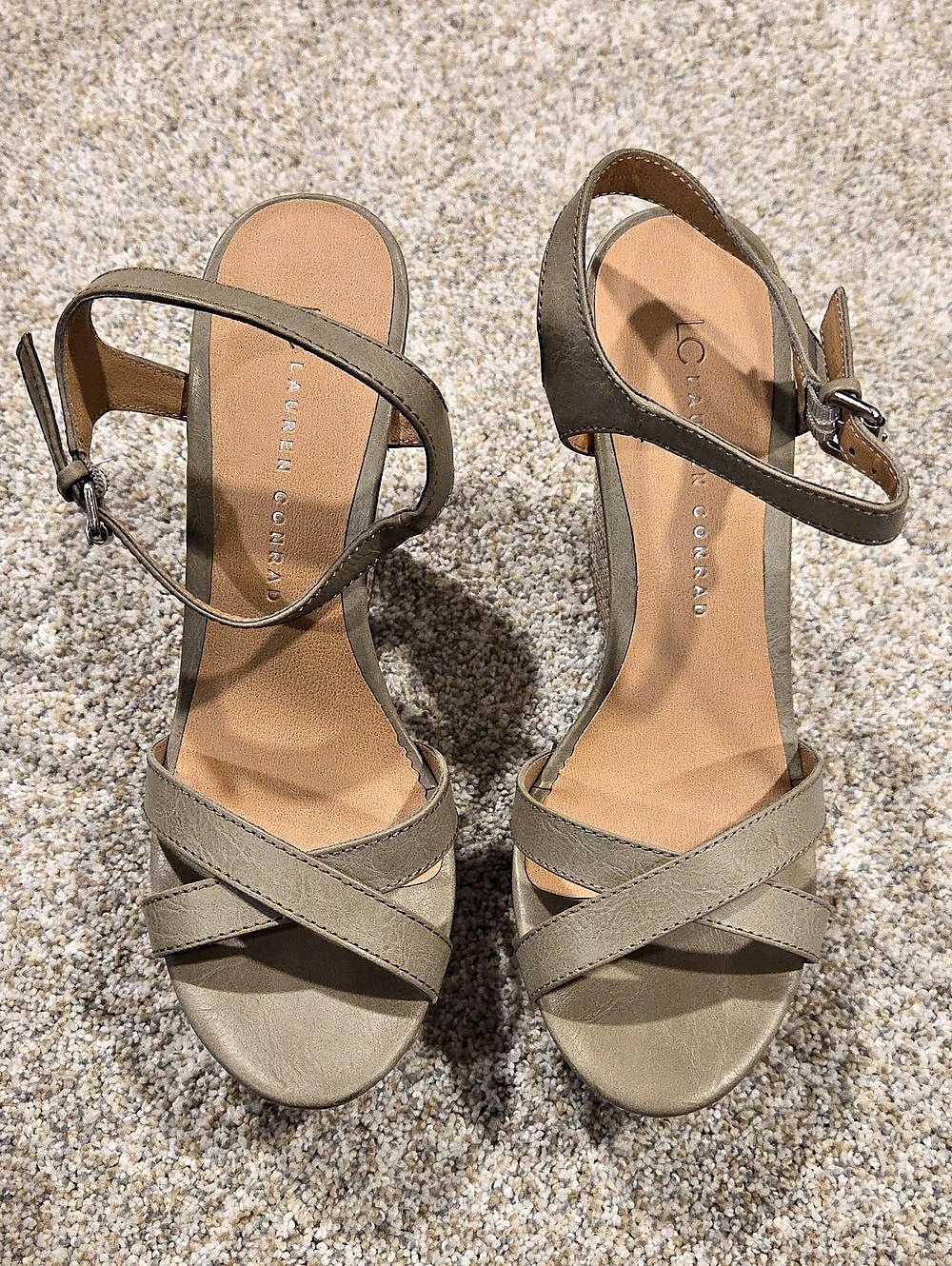 LC Lauren Conrad Metallic Striped Wedge Sandals US 9.5